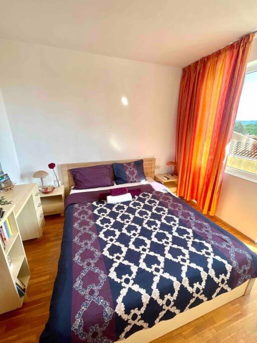 Beachfront Gem In Varna Center Bagian luar foto